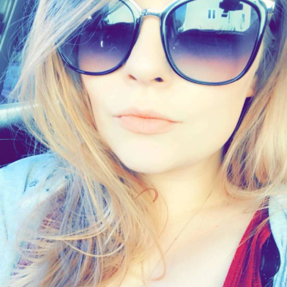 Meet your Posher, Ashlee